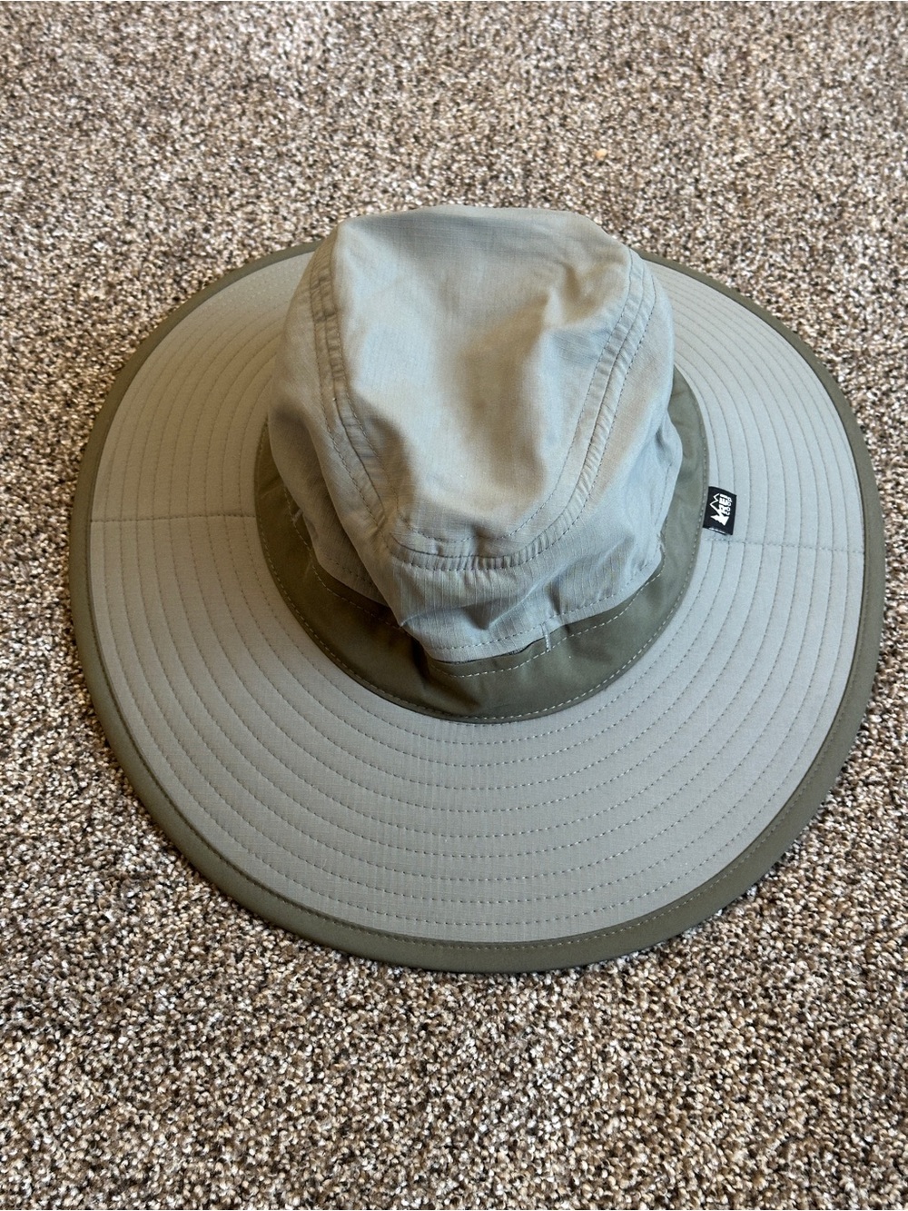REI Sun Hat with Stashable Neck Protector